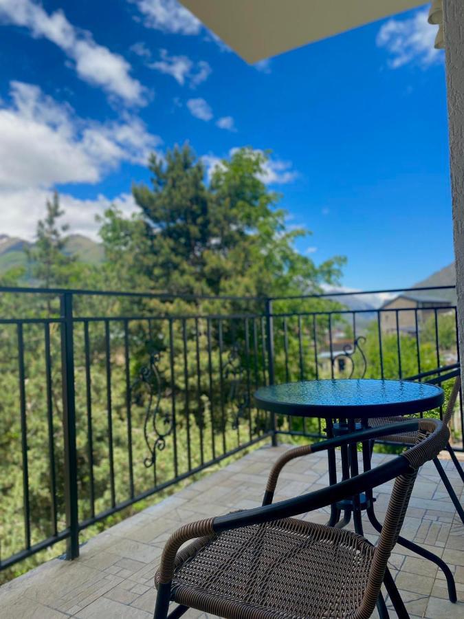 Mood Hotel Kazbegi ภายนอก รูปภาพ