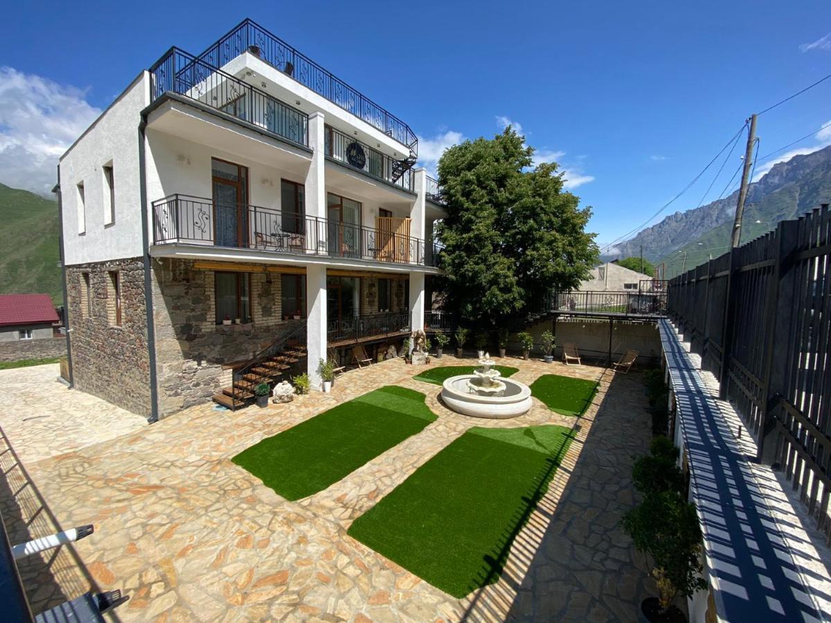 Mood Hotel Kazbegi ภายนอก รูปภาพ