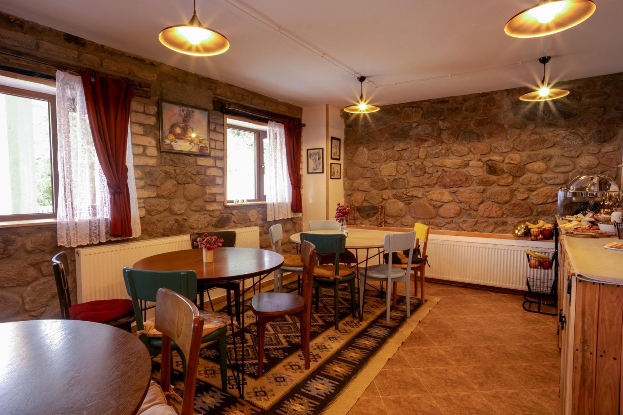 Mood Hotel Kazbegi ภายนอก รูปภาพ