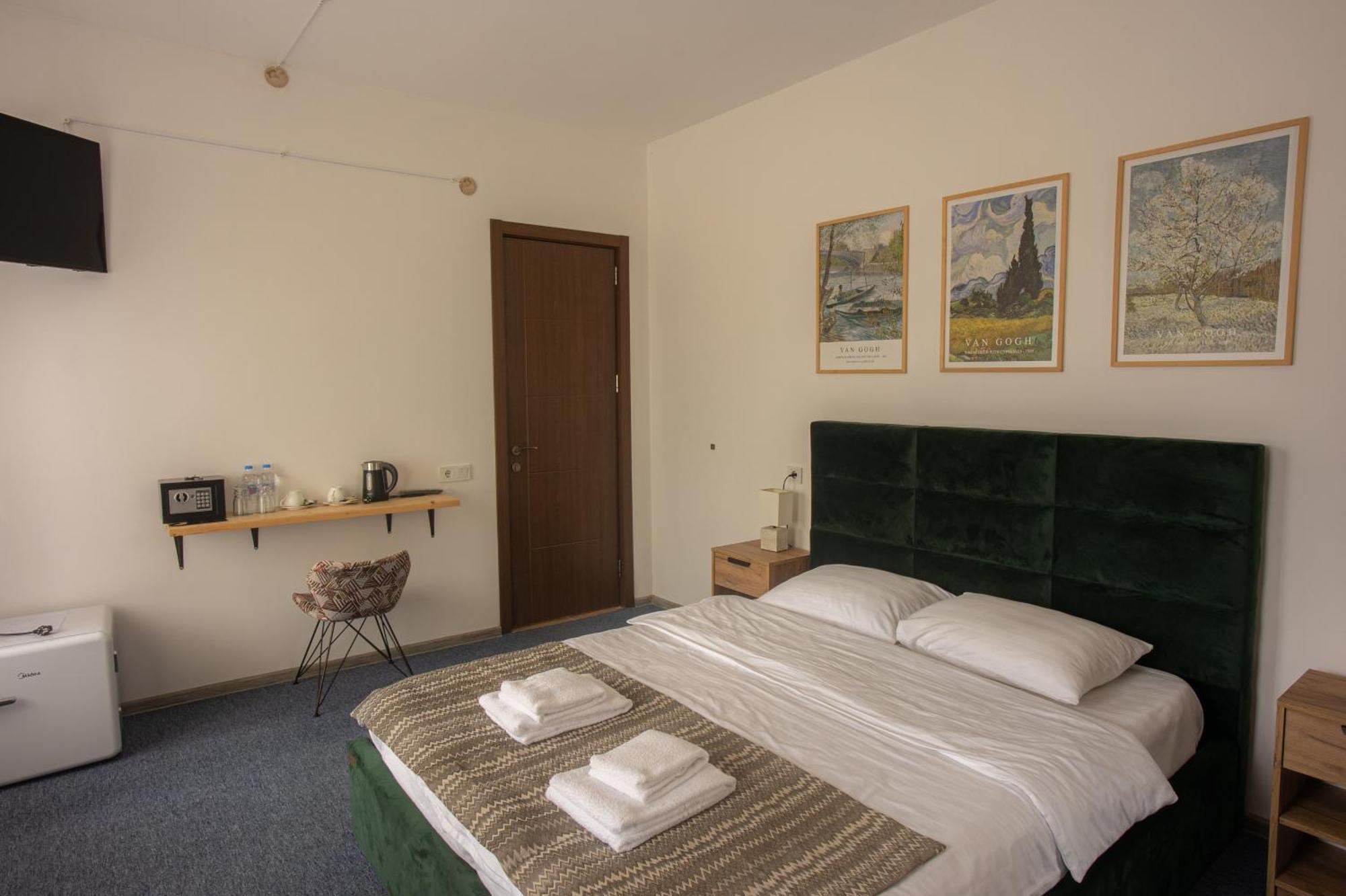 Mood Hotel Kazbegi ภายนอก รูปภาพ